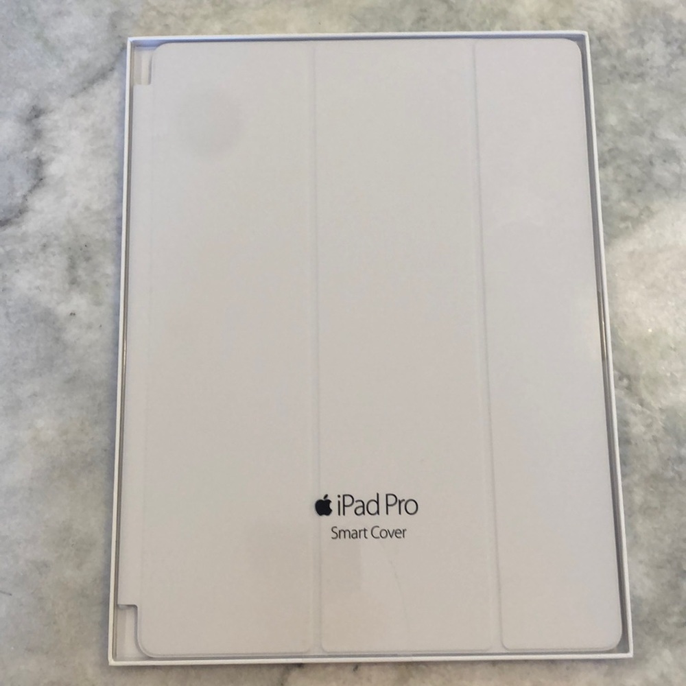 iPad Pro Smart Cover white.